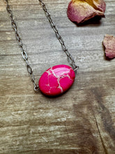 Load image into Gallery viewer, Oval Pink choker Verascite - Valentine collection
