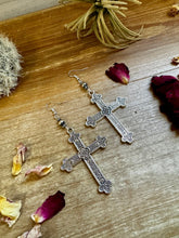 Load image into Gallery viewer, Cross earrings with 6 mm sterling silvers pearls
