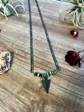 Load image into Gallery viewer, Men black chain with arrow and real turquoise
