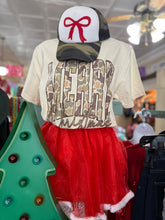 Load image into Gallery viewer, MERRY CHRISTMAS CAMO -GRAPHIC TEE
