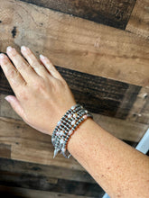 Load image into Gallery viewer, 5 mm Sterling Silver Pearls bracelet with fresh water pearls
