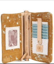 Load image into Gallery viewer, MARLOW UPTOWN CROSSBODY
