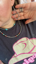 Load image into Gallery viewer, Smaller Sterling Silver Pearls earrings teardrop
