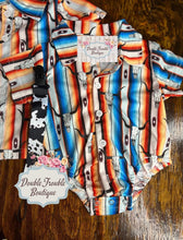 Load image into Gallery viewer, Bull Skull Button Up - Kids
